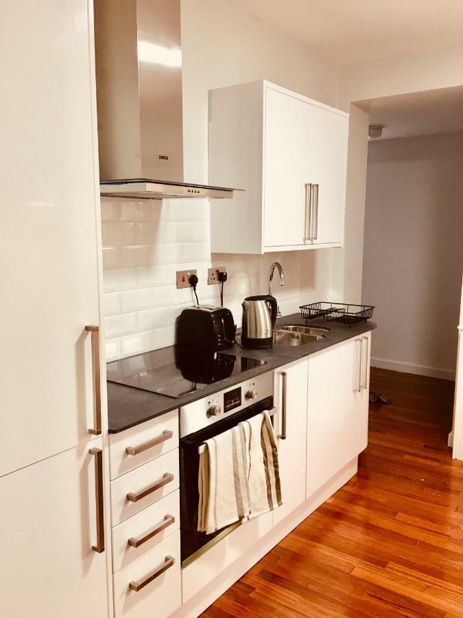 Tapestry Apartment Лондон Экстерьер фото